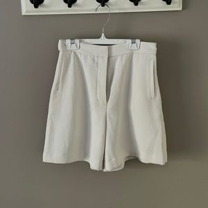 Aritzia Wilfred short in birch